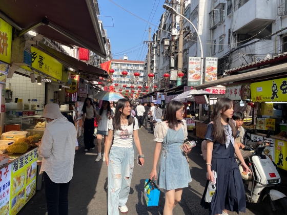 小鎮青年が下沈市場の消費主体に