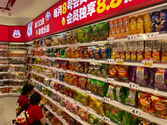 菓子類専門チェーンの店内の様子
