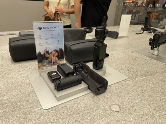 ドローンで有名なDJI製の小型ジンバルカメラ「Osmo Pocket 3」の売上は絶好調