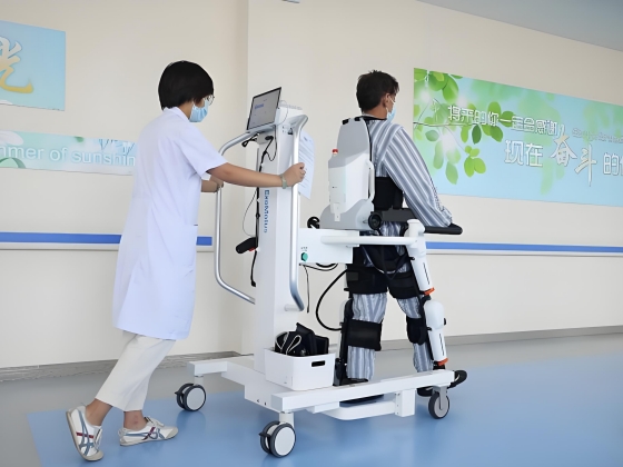 応用領域・シーン別に見るヒト型ロボットの展開状況④〜医療・介護：高齢化社会を支える重要領域